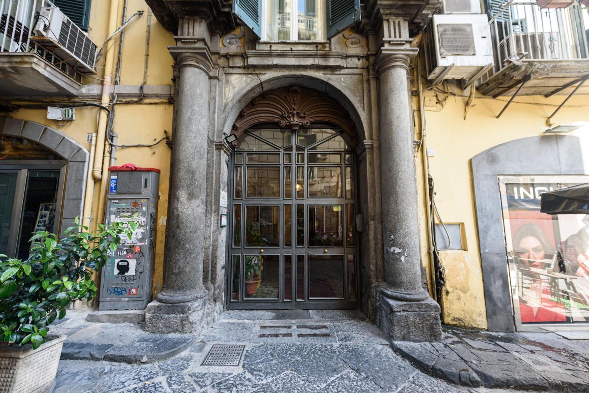 Vico Mastellone 16 Appartamento Napoli